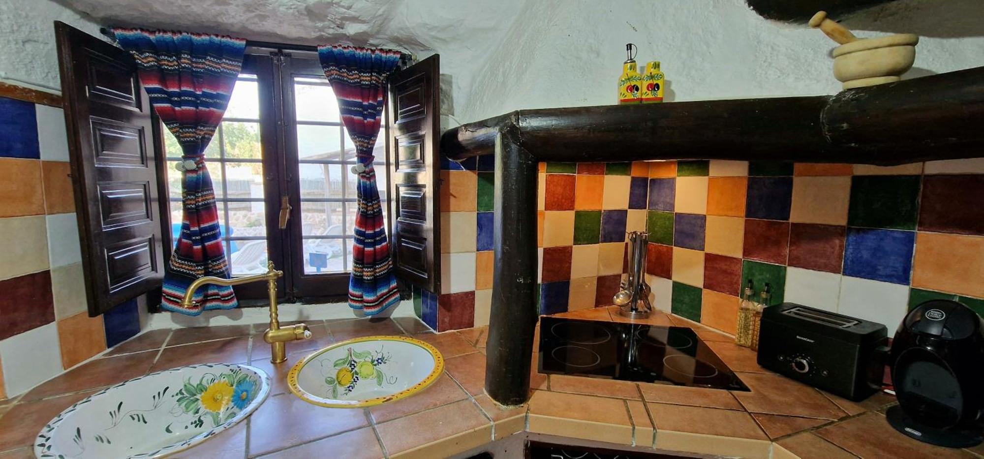 Casa Cueva Cascamorras "Capricho Andaluz" Baza Extérieur photo