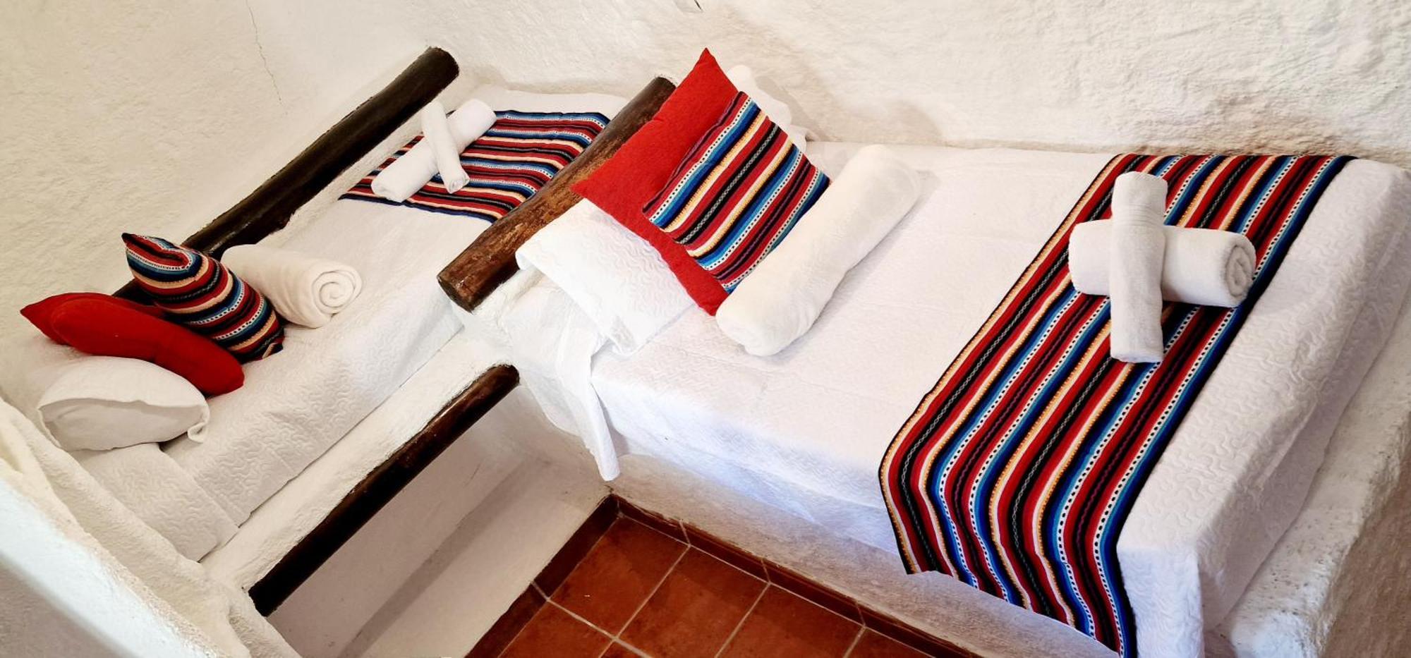 Casa Cueva Cascamorras "Capricho Andaluz" Baza Extérieur photo